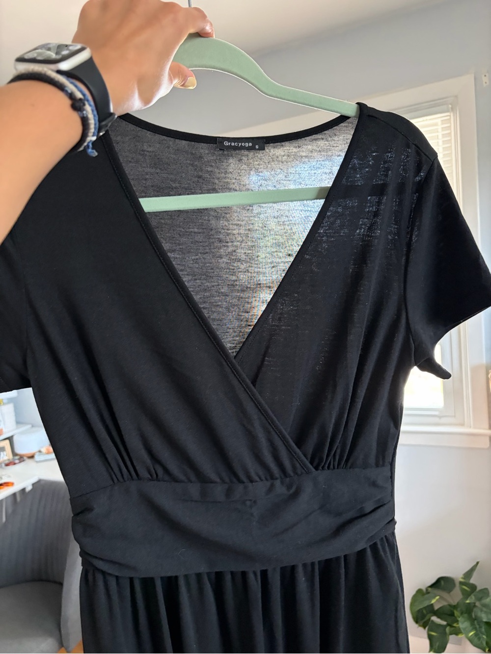Black Short-Sleeve V-Neck Maxi Dress - Picture 5 of 5
